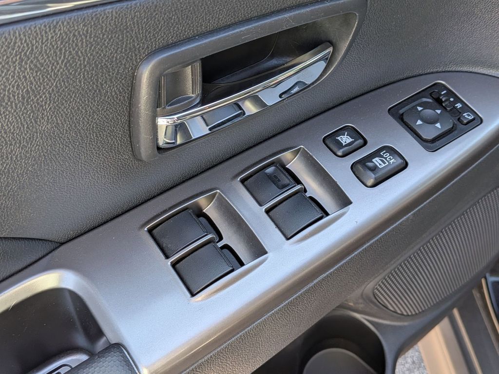 Thumbnail: 2025 Mitsubishi Outlander Sport - 13