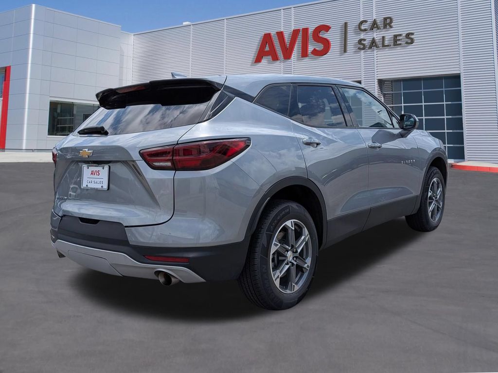 Thumbnail: 2025 Chevrolet Blazer - 6