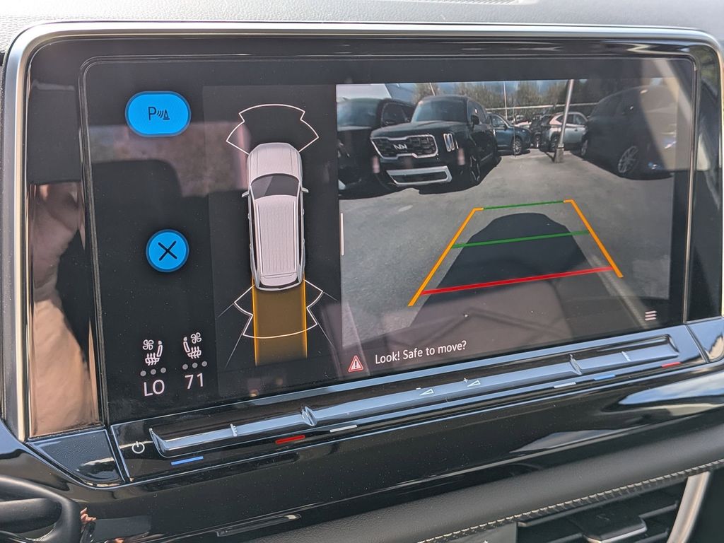 Thumbnail: 2025 Volkswagen Atlas - 15