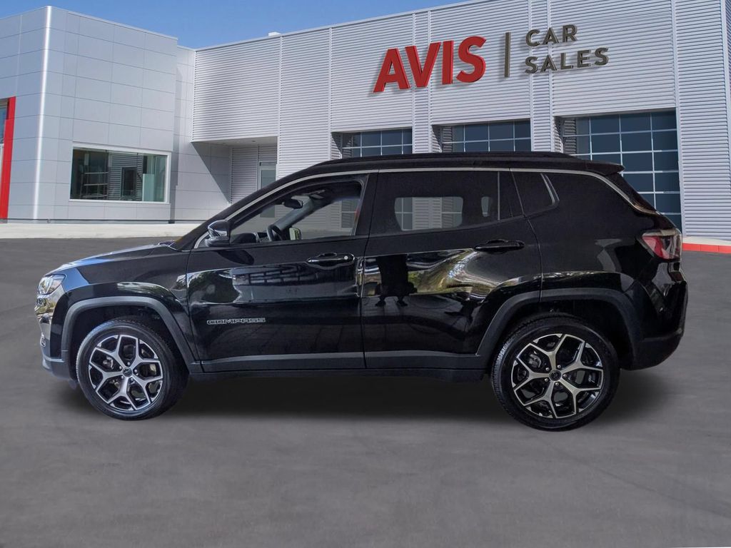 2025 Jeep Compass Limited - Photo 11