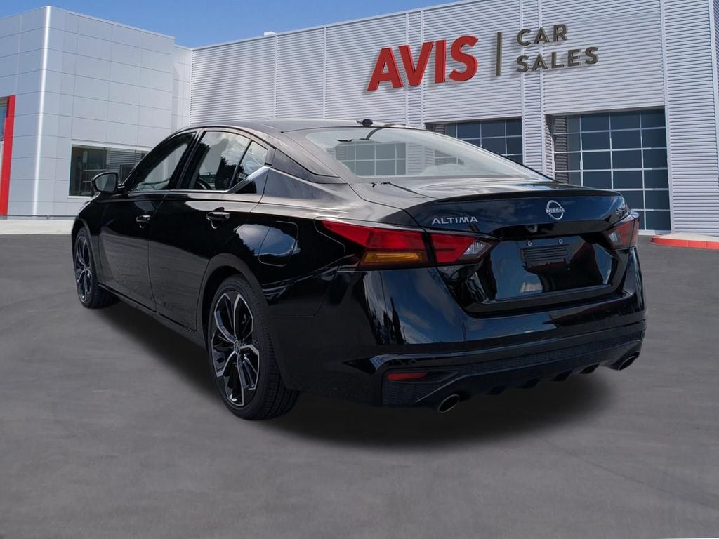 Thumbnail: 2025 Nissan Altima - 9