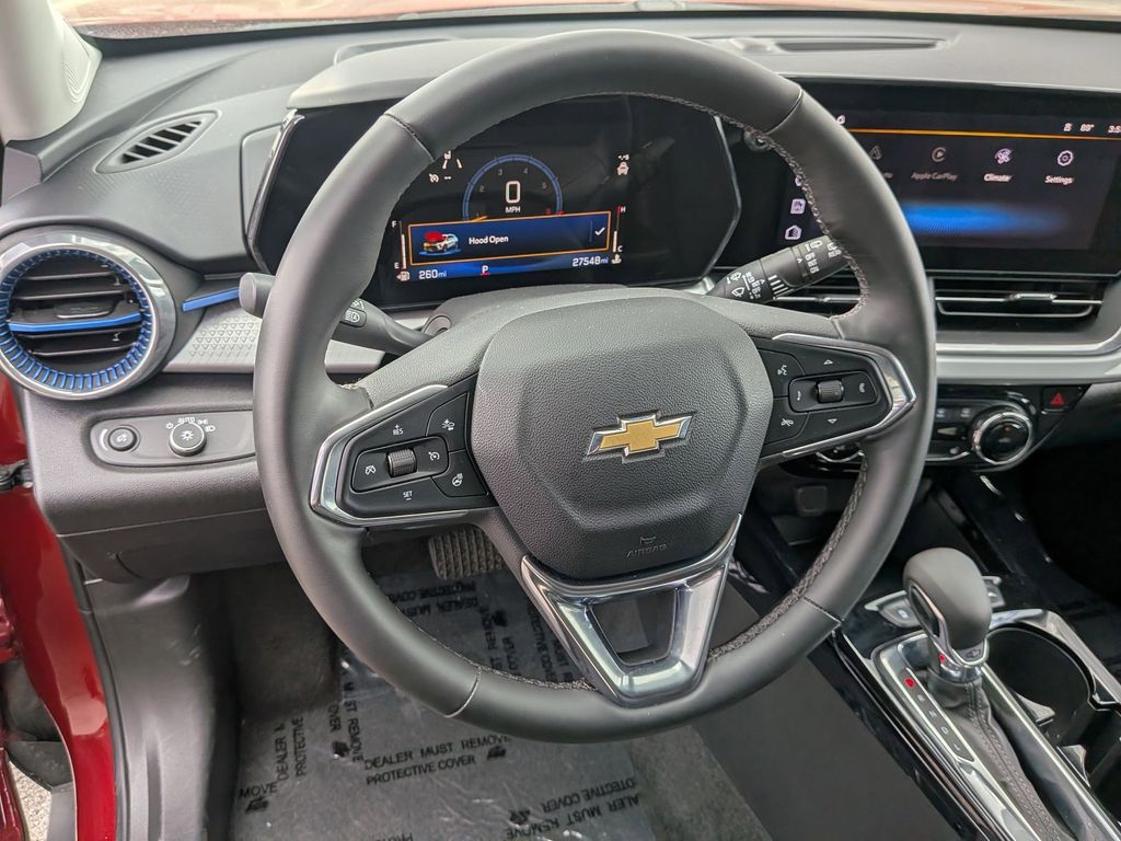 Thumbnail: 2025 Chevrolet Trax - 21