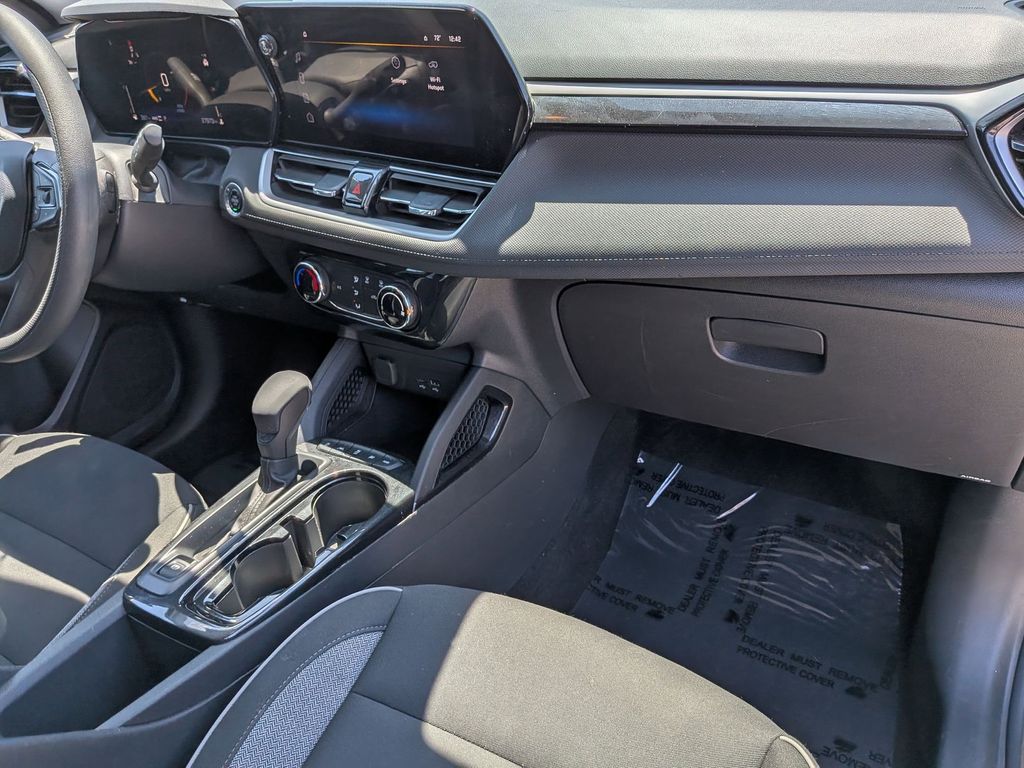 Thumbnail: 2025 Chevrolet TrailBlazer - 31