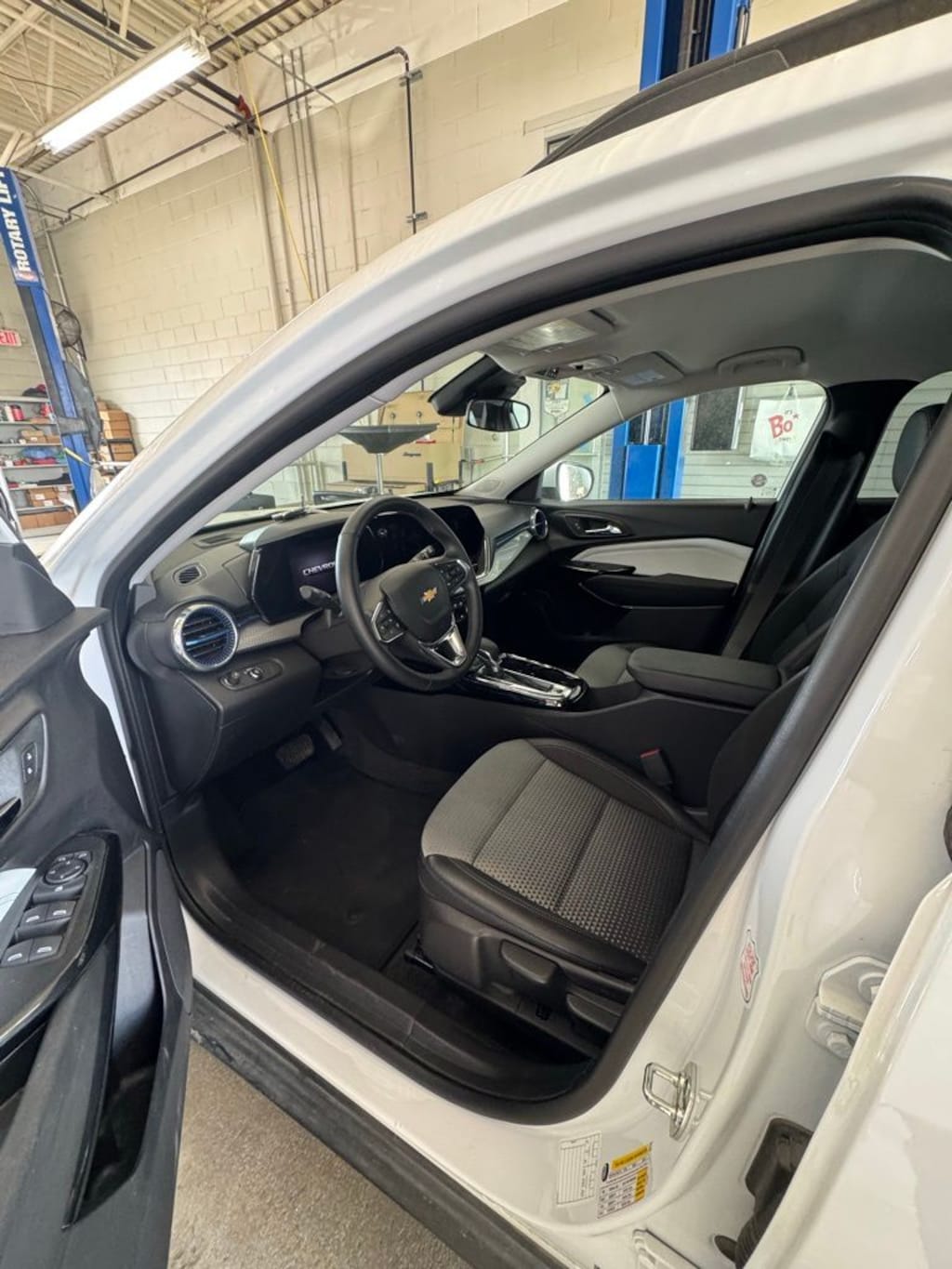 Certified 2025 Chevrolet Trax LT SUV