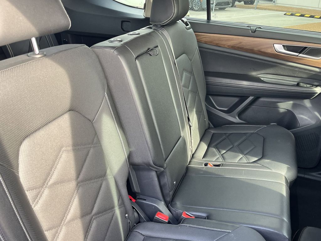 Thumbnail: 2025 Volkswagen Atlas - 30