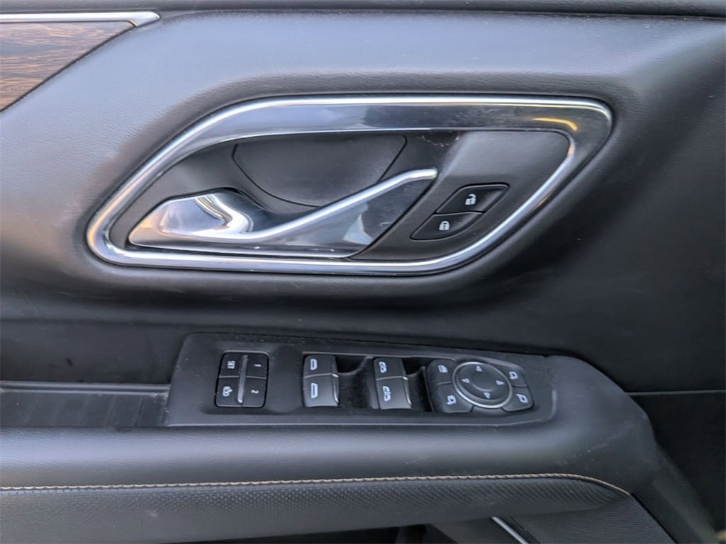 Thumbnail: 2023 Chevrolet Suburban - 11