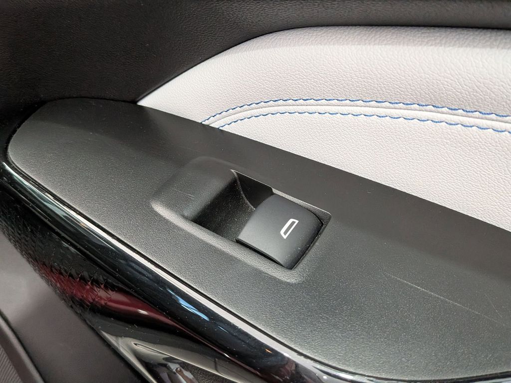 Thumbnail: 2025 Chevrolet Trax - 27