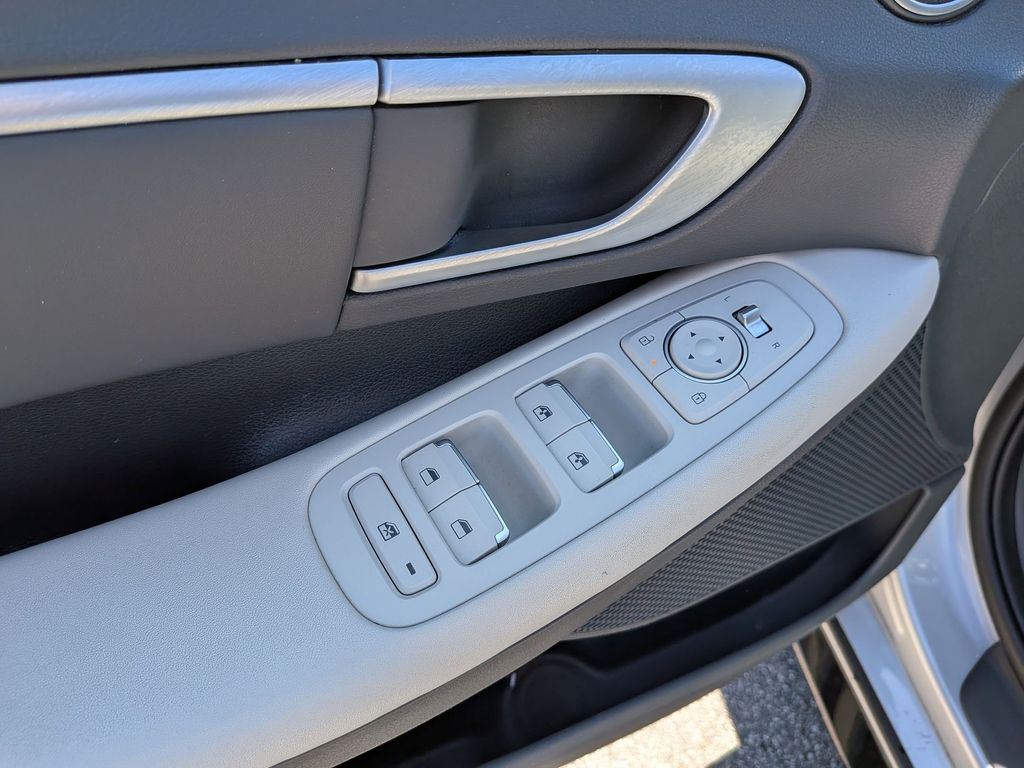Thumbnail: 2025 Hyundai Sonata - 14