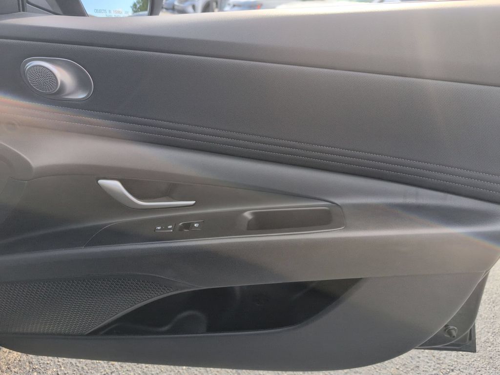 Thumbnail: 2025 Hyundai Elantra - 33