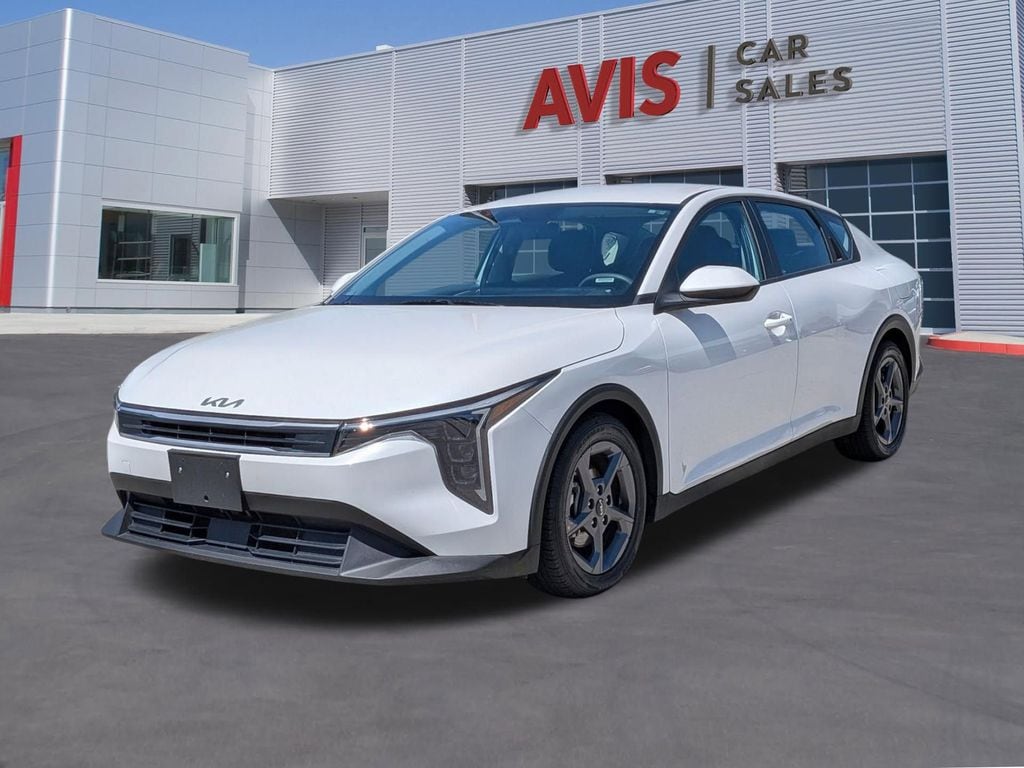Thumbnail: 2025 Kia K4 - 1