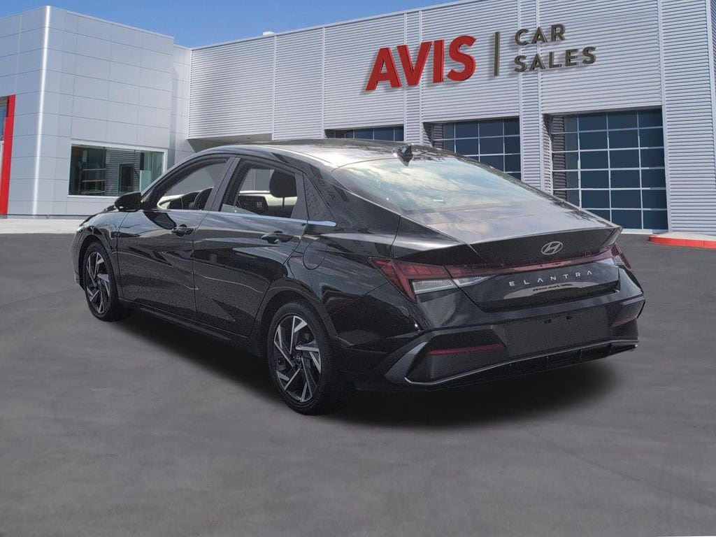 Thumbnail: 2025 Hyundai Elantra - 9