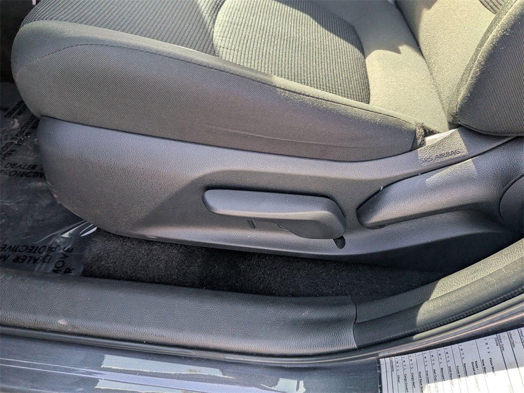 Thumbnail: 2025 Toyota RAV4 - 14