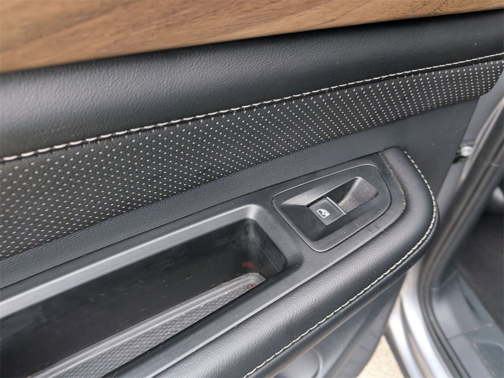 Thumbnail: 2024 Volkswagen Atlas - 24