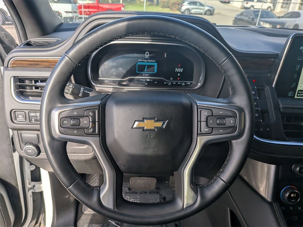 Thumbnail: 2023 Chevrolet Suburban - 21