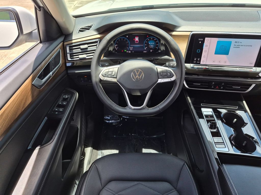 2025 Volkswagen Atlas SE w/Tech - Photo 23