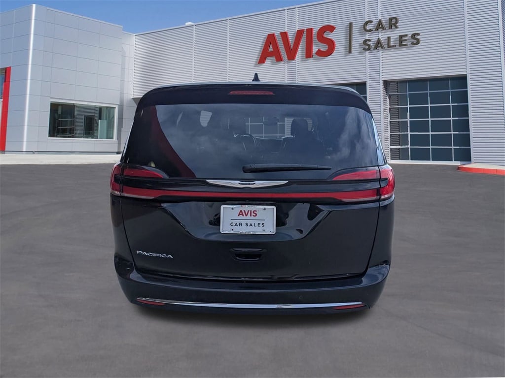 Thumbnail: 2024 Chrysler Pacifica - 7