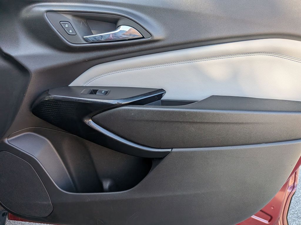Thumbnail: 2025 Chevrolet Trax - 29
