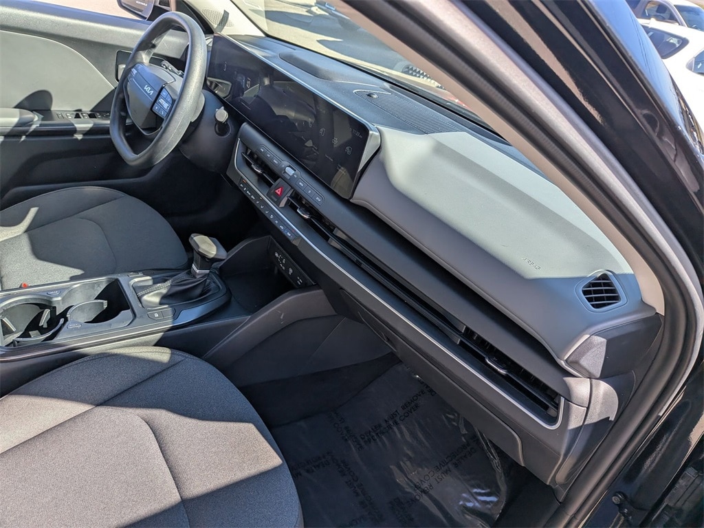 Thumbnail: 2025 Kia K4 - 26