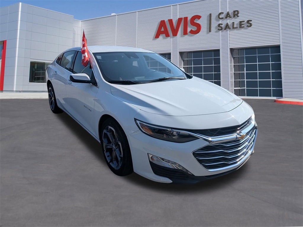 Thumbnail: 2024 Chevrolet Malibu - 3