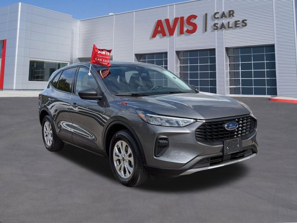 Thumbnail: 2025 Ford Escape - 3