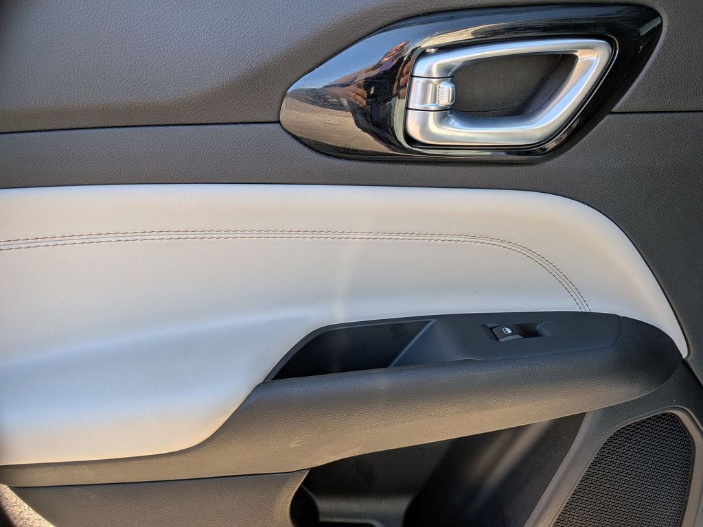 Thumbnail: 2025 Jeep Compass - 24