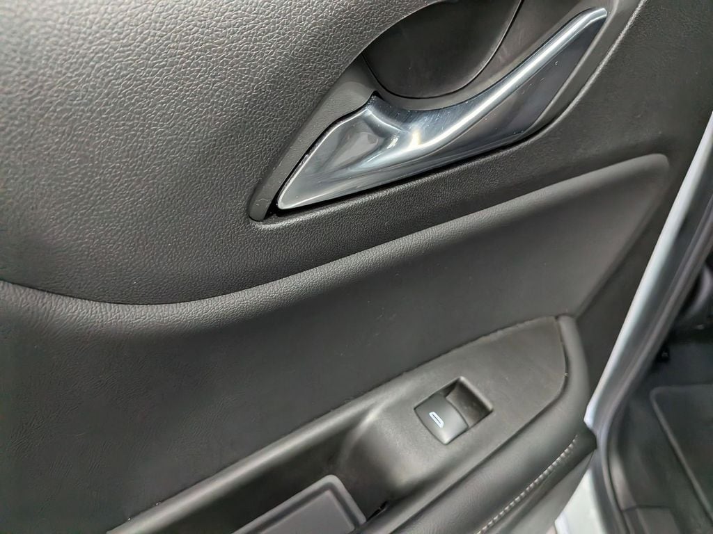 Thumbnail: 2025 Chevrolet Blazer - 25