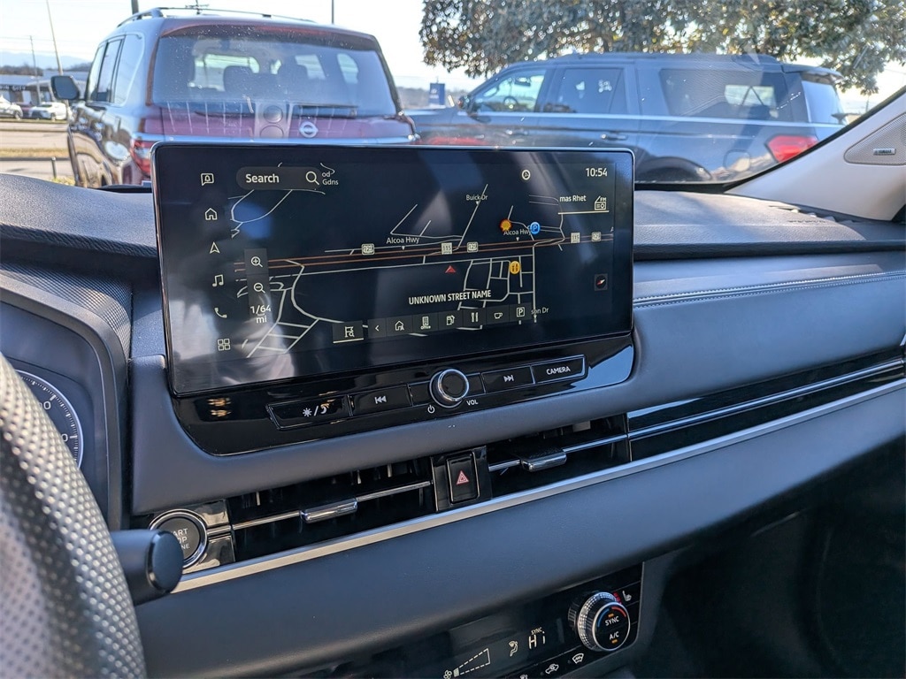 Thumbnail: 2025 Mitsubishi Outlander - 17