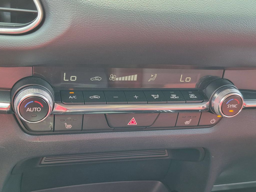 2025 Mazda CX-30 Carbon Edition - Photo 19