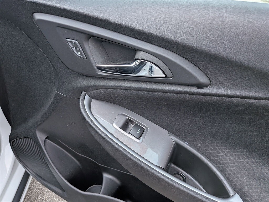 Thumbnail: 2024 Chevrolet Malibu - 32