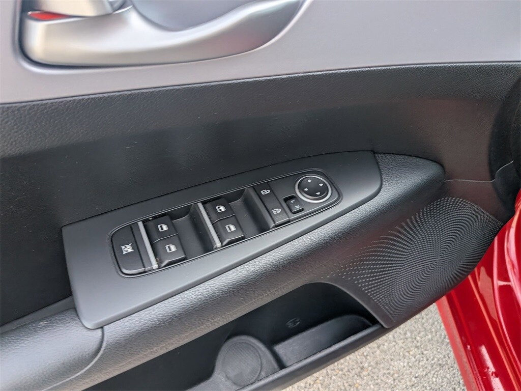 Thumbnail: 2024 Kia Forte - 13