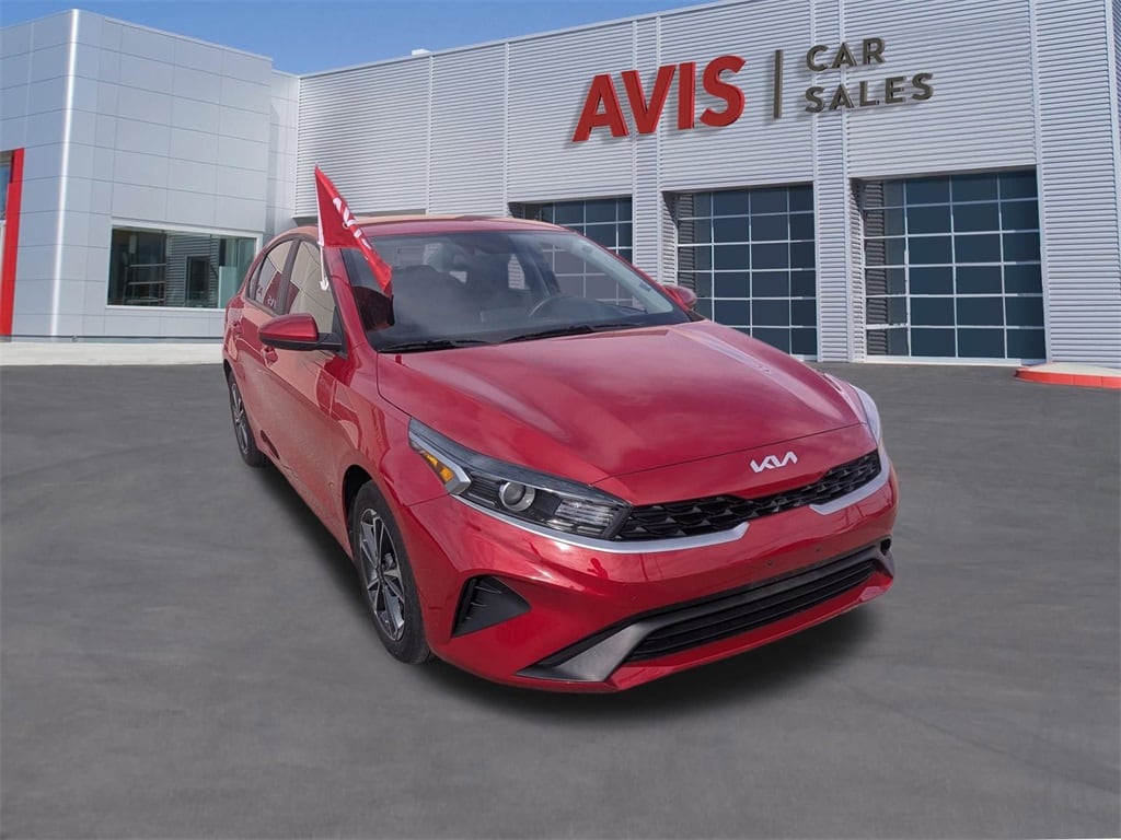 Thumbnail: 2024 Kia Forte - 3