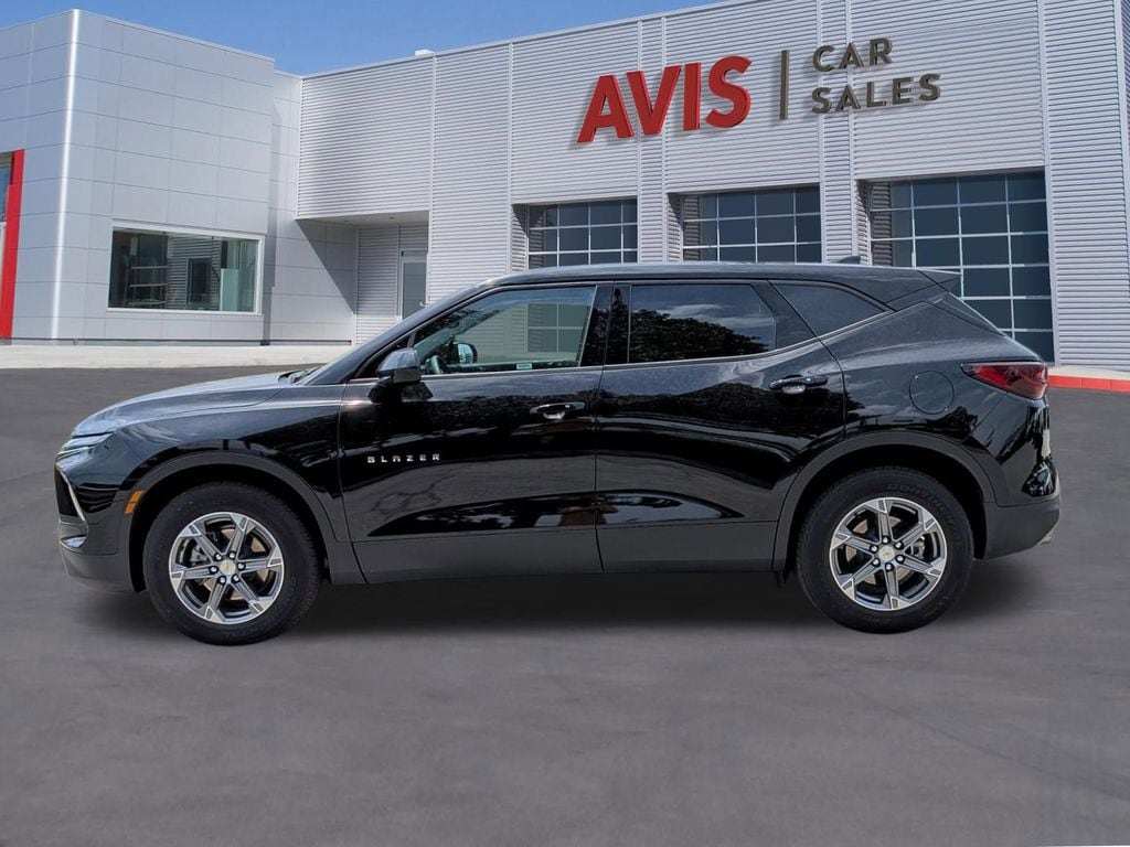 Thumbnail: 2025 Chevrolet Blazer - 10