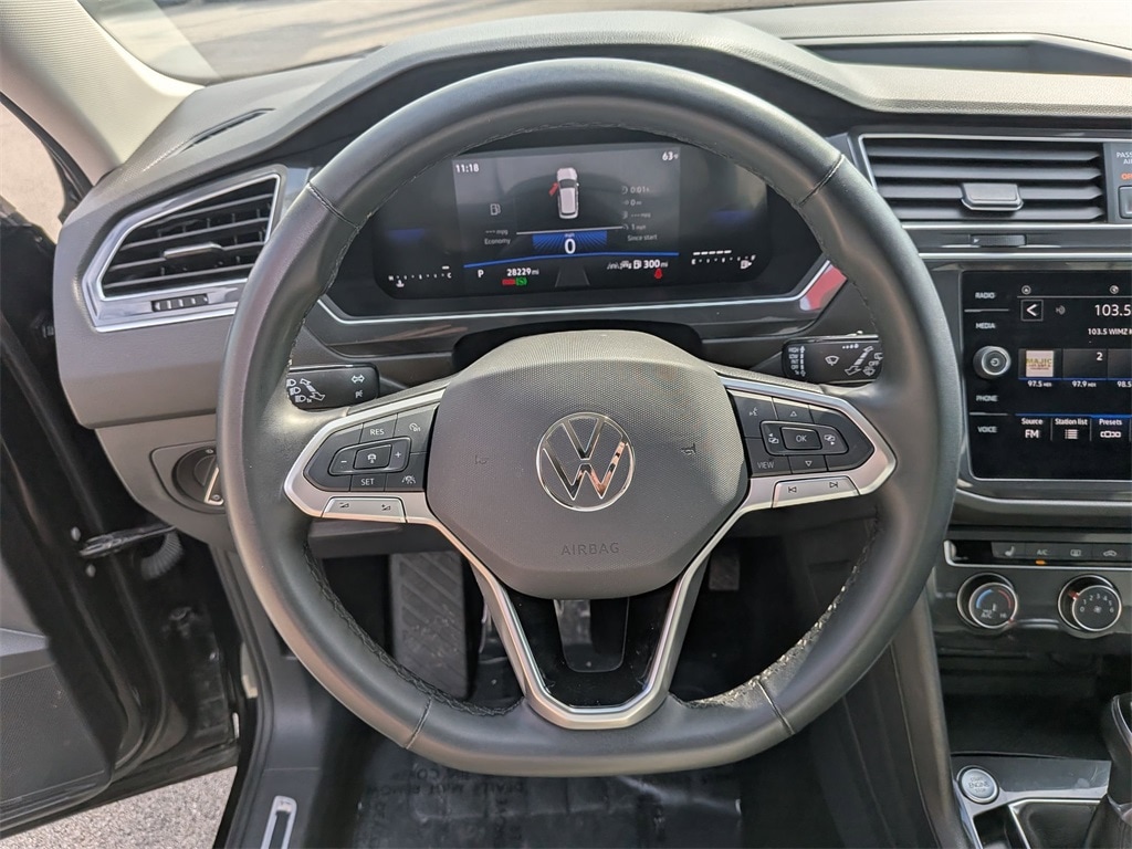 Thumbnail: 2024 Volkswagen Tiguan - 21