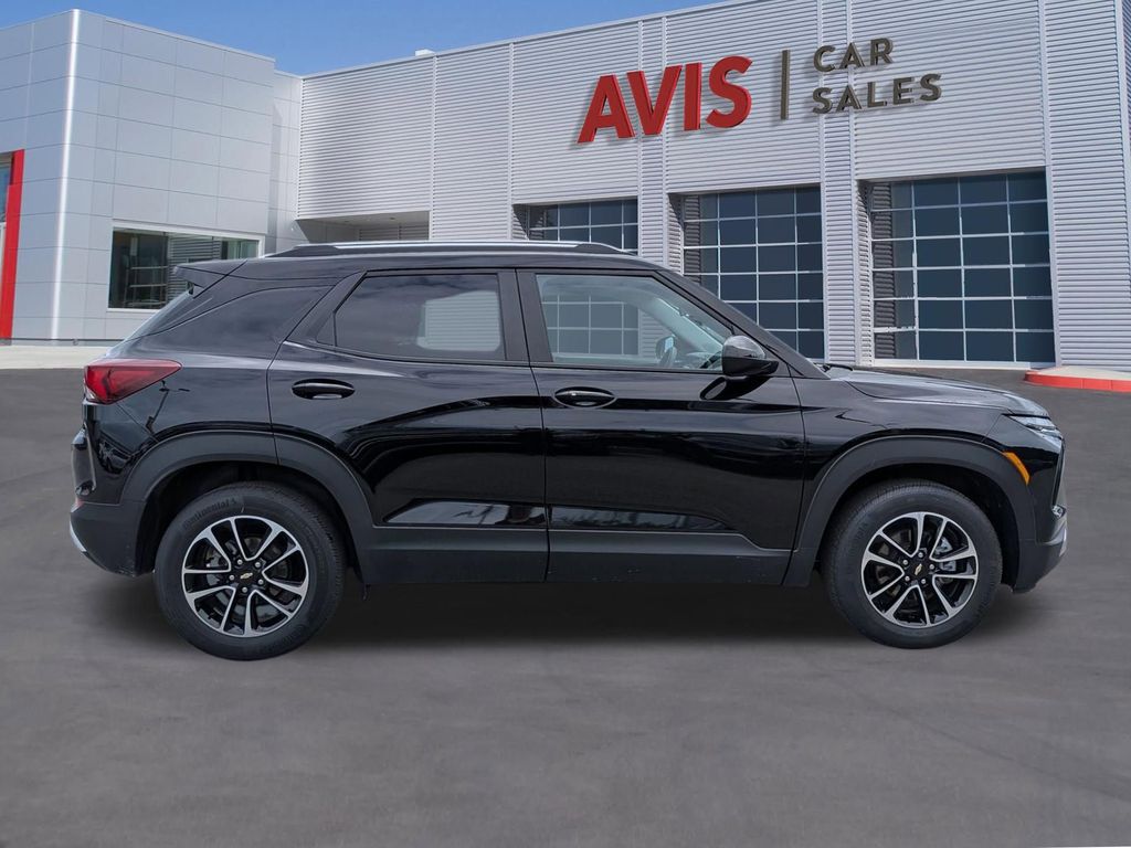 Thumbnail: 2025 Chevrolet TrailBlazer - 5