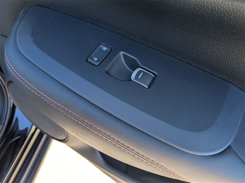 Thumbnail: 2025 Honda HR-V - 32