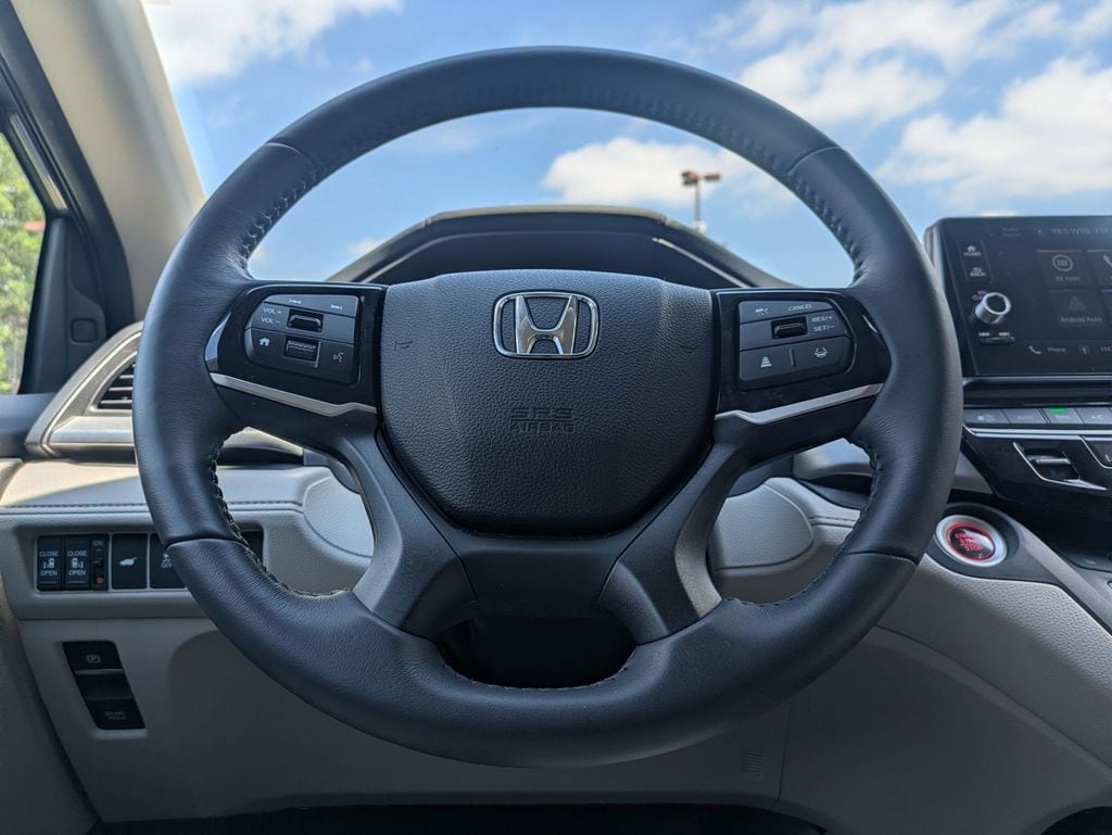 Thumbnail: 2025 Honda Odyssey - 21