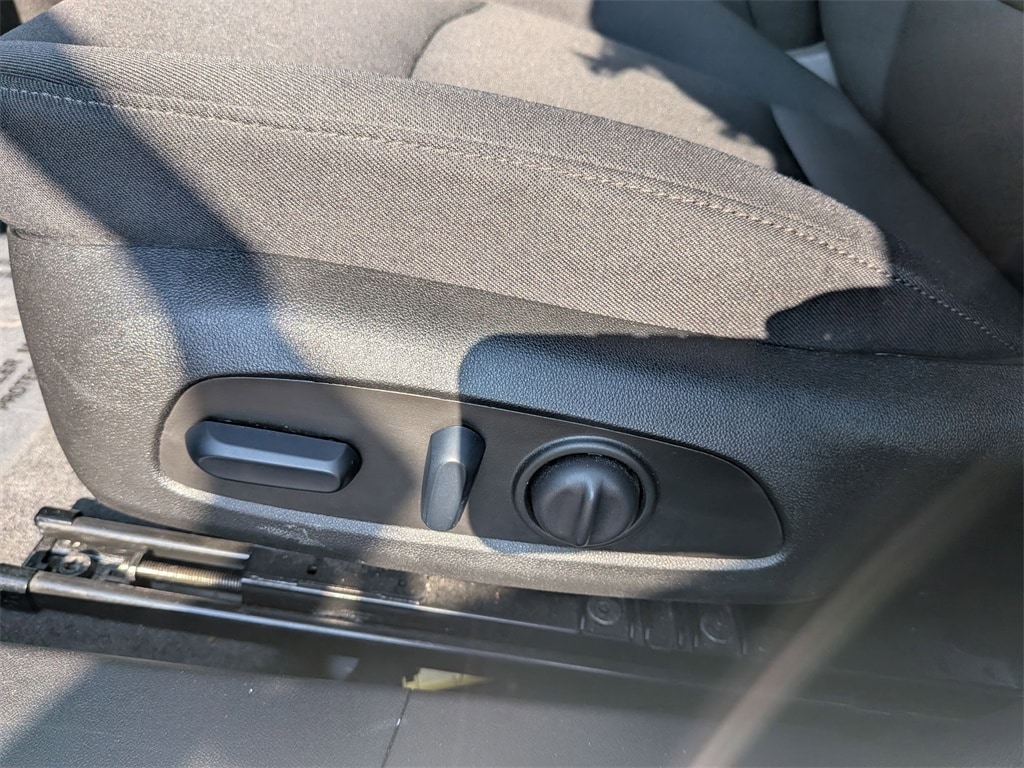 Thumbnail: 2024 Chevrolet Malibu - 15