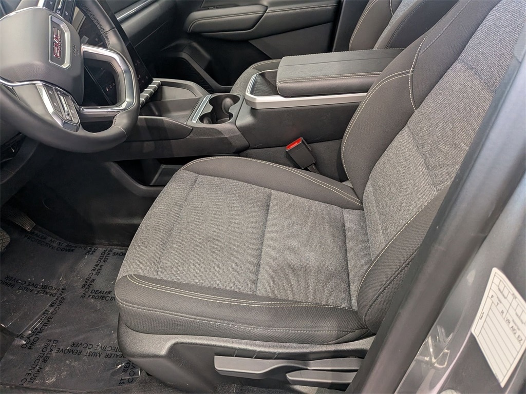 Thumbnail: 2025 GMC Terrain - 19