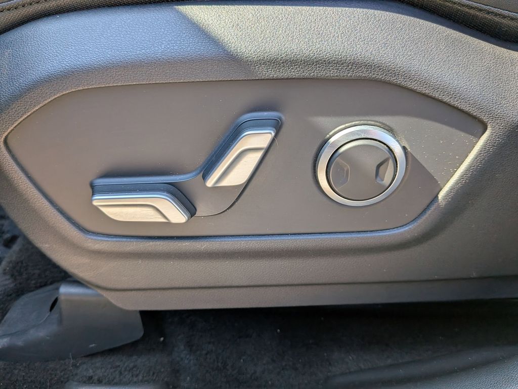 Thumbnail: 2025 Hyundai Santa Fe - 14