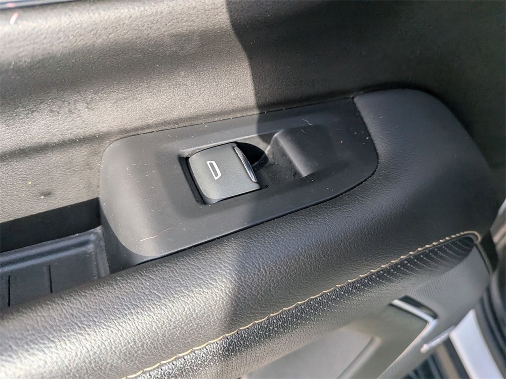 Thumbnail: 2023 Chevrolet Suburban - 25