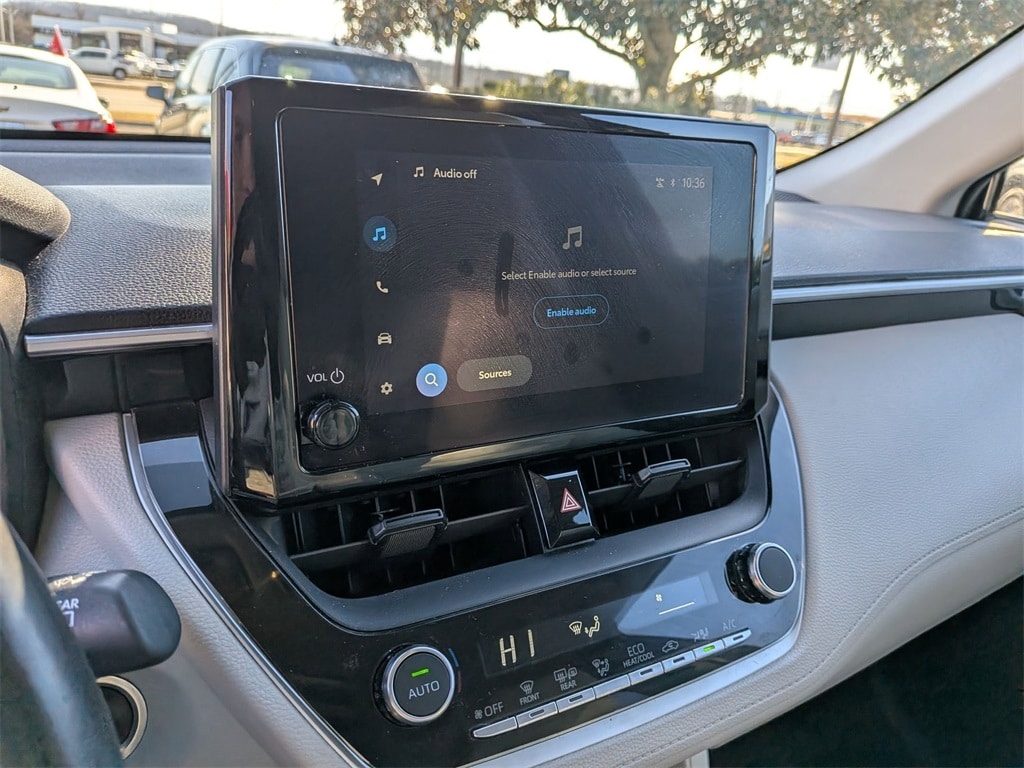 Thumbnail: 2023 Toyota Corolla Cross - 17