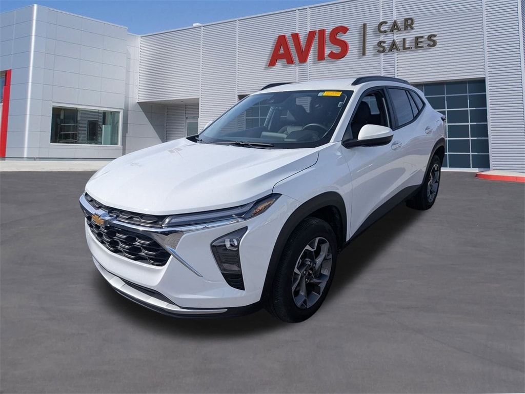 Certified 2025 Chevrolet Trax LT SUV