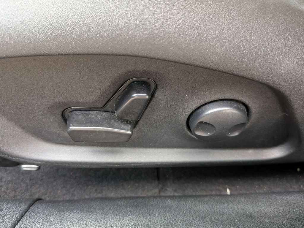 Thumbnail: 2025 Jeep Compass - 14