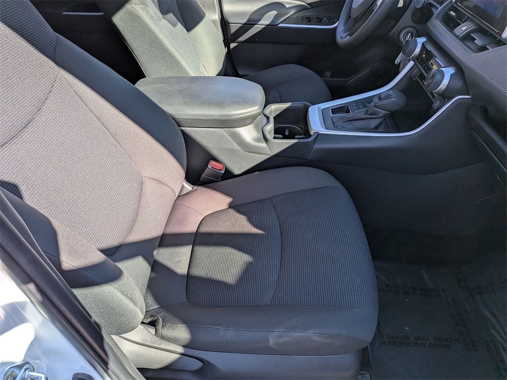 Thumbnail: 2024 Toyota RAV4 - 29