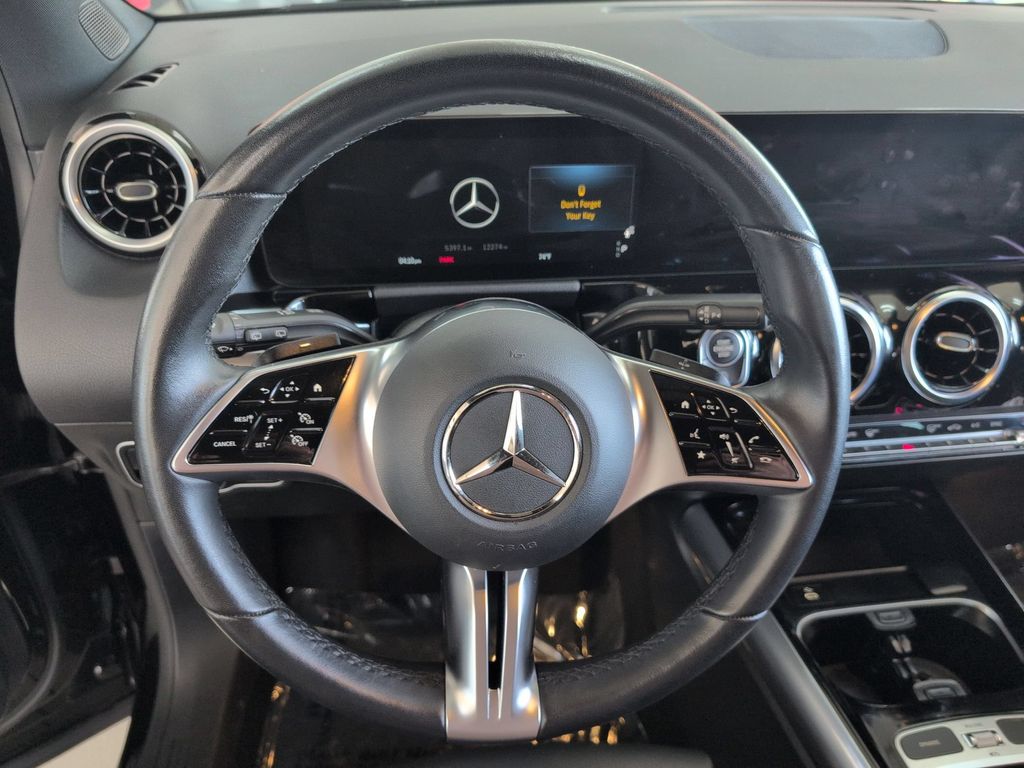 Thumbnail: 2025 Mercedes-Benz GLA - 19