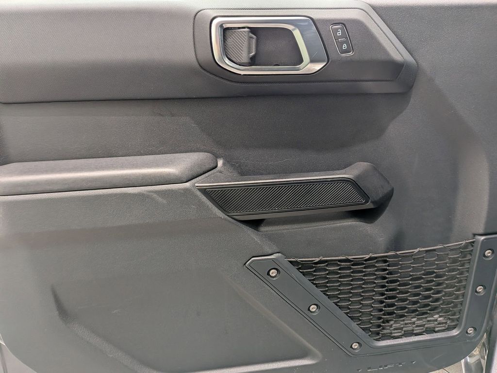 Thumbnail: 2025 Ford Bronco - 7