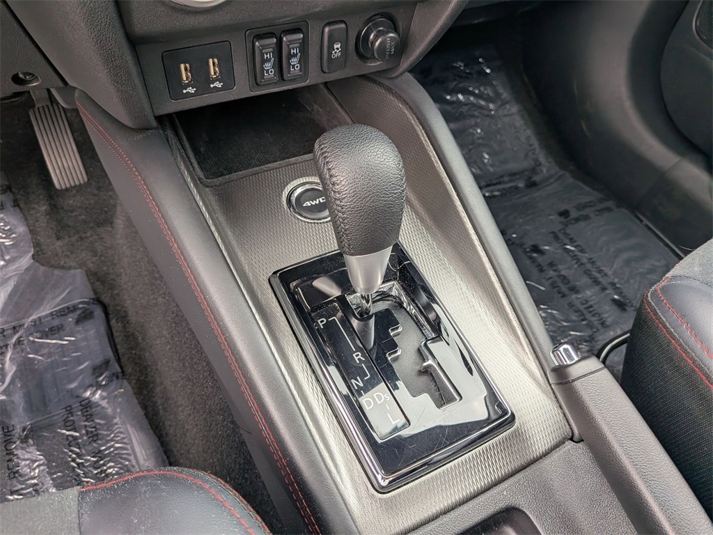 Thumbnail: 2024 Mitsubishi Outlander Sport - 19