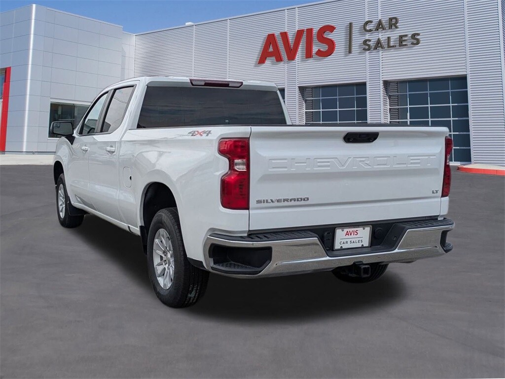 2023 Chevrolet Silverado 1500 LT photo 3