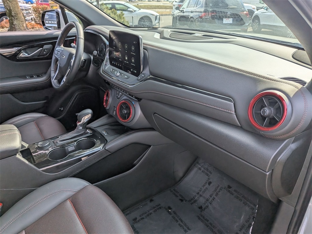 Thumbnail: 2025 Chevrolet Blazer - 30