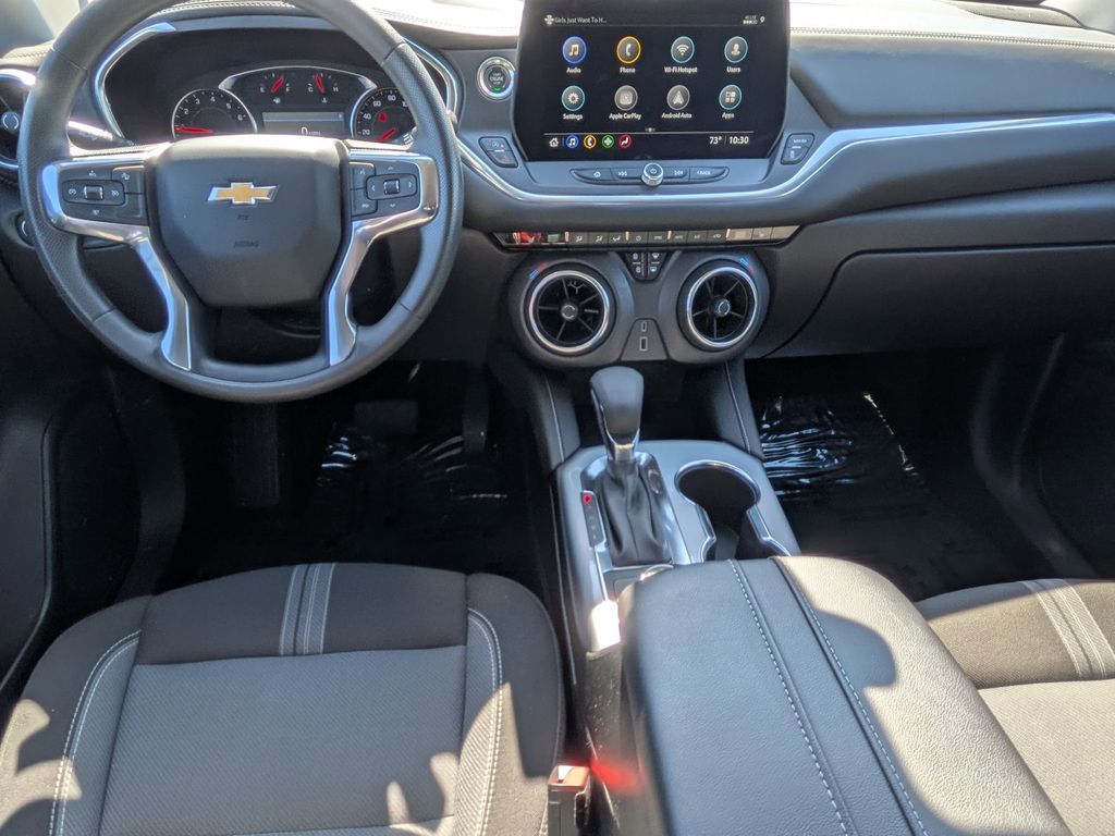 Thumbnail: 2025 Chevrolet Blazer - 24